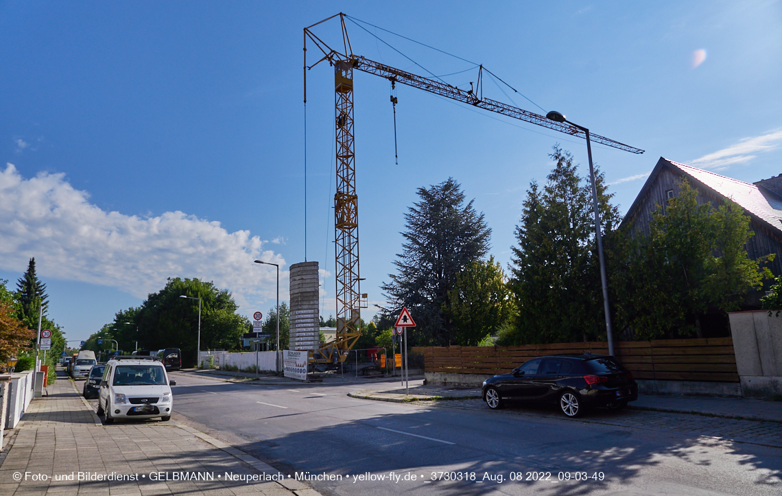 08.08.2022 - Baustelle an der Niederalmstraße 16 und Hugo-Lang-Bogen 13 in Neuperlach-Trudering